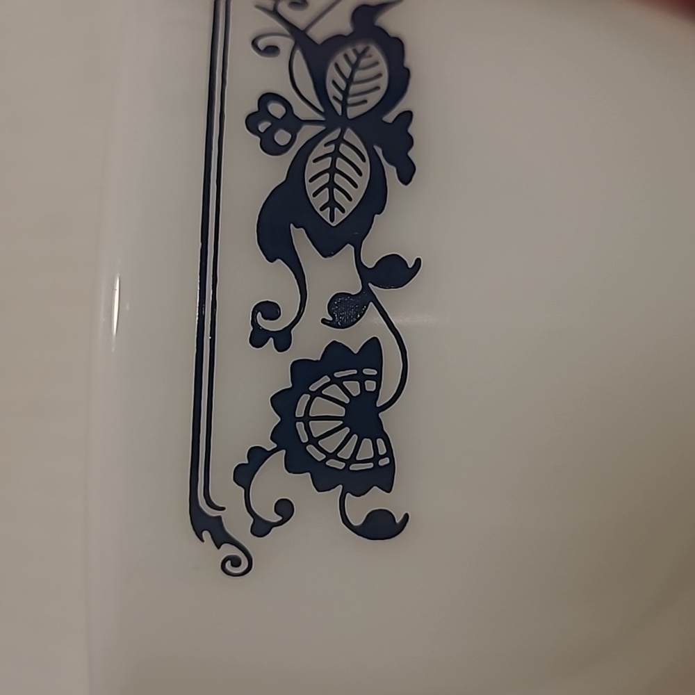 Vintage Old Town Blue Onion Pyrex Creamer - Picture 10 of 14